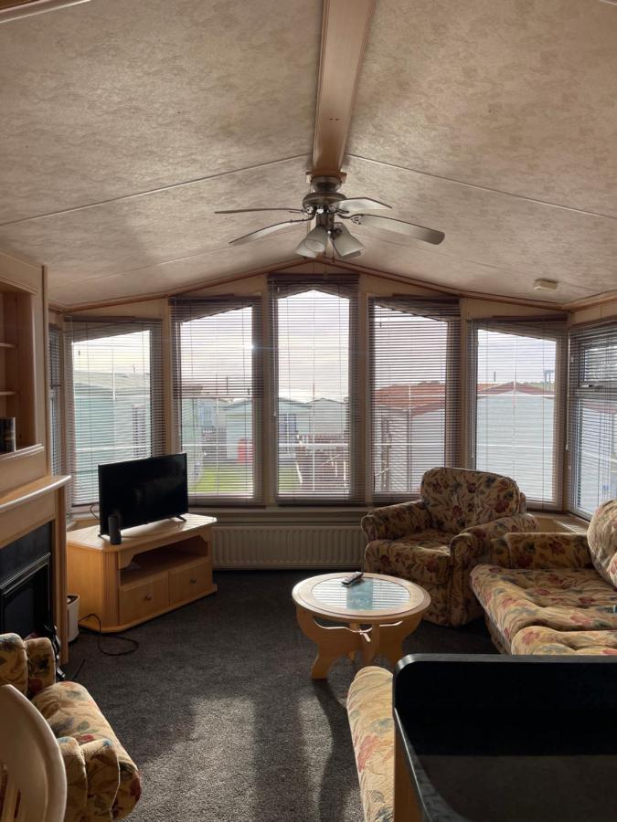 Immaculate 2-Bed Static Caravan At Monrieth نيوتن ستيوارت المظهر الخارجي الصورة