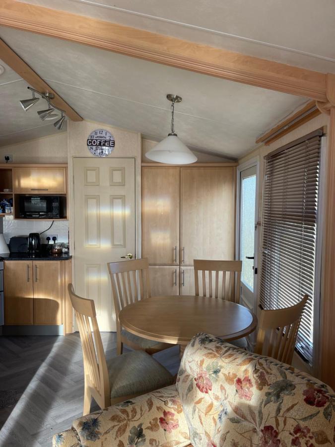 Immaculate 2-Bed Static Caravan At Monrieth نيوتن ستيوارت المظهر الخارجي الصورة
