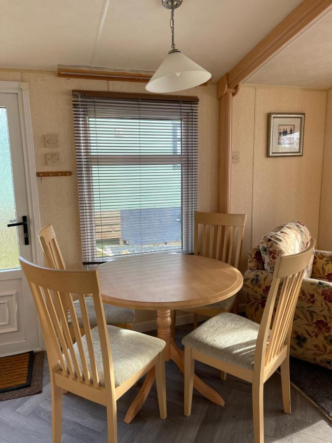 Immaculate 2-Bed Static Caravan At Monrieth نيوتن ستيوارت المظهر الخارجي الصورة